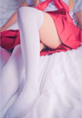 蔡卓妍雏菊
